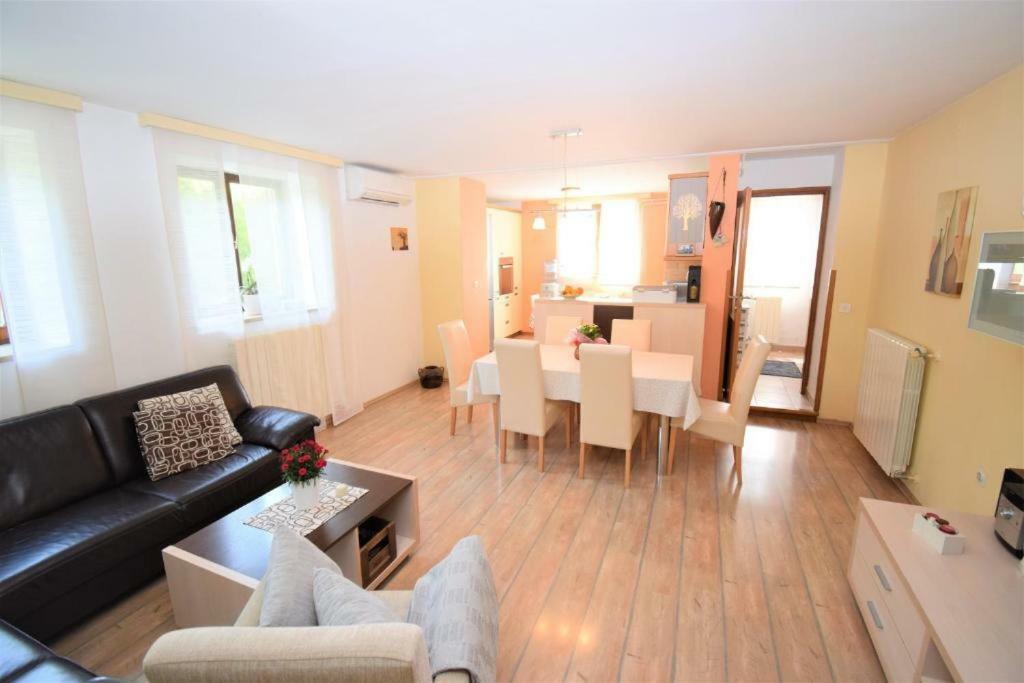 Apartment Vita Vodnjan Exterior photo